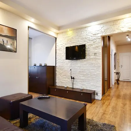 Mieszkanie 50m2 Dabrowskiego Daire *